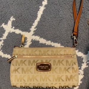 Michael Kors Wristlet
